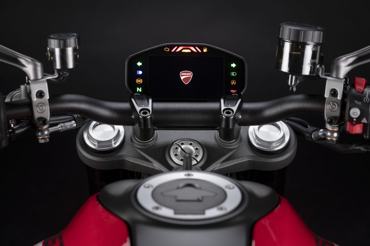 Monster 937 official photo — the bike